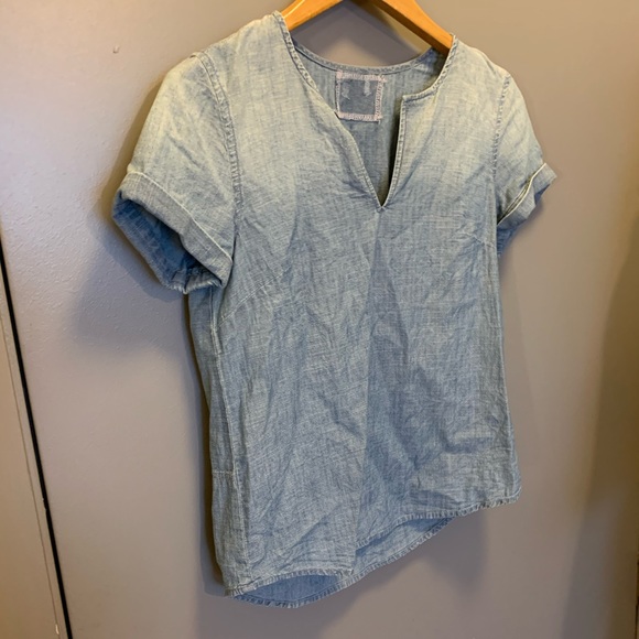 Denim v-Neck T-Shirt Tee Bloyse Woman’s Small - Picture 3 of 7